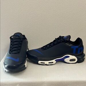 Nike Men's Sneakers - Black and Blue